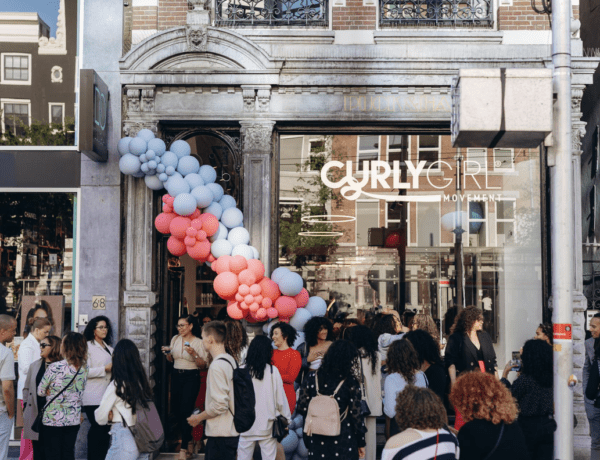 Curlygirlmovement opent eerste flagshipstore in Amsterdam
